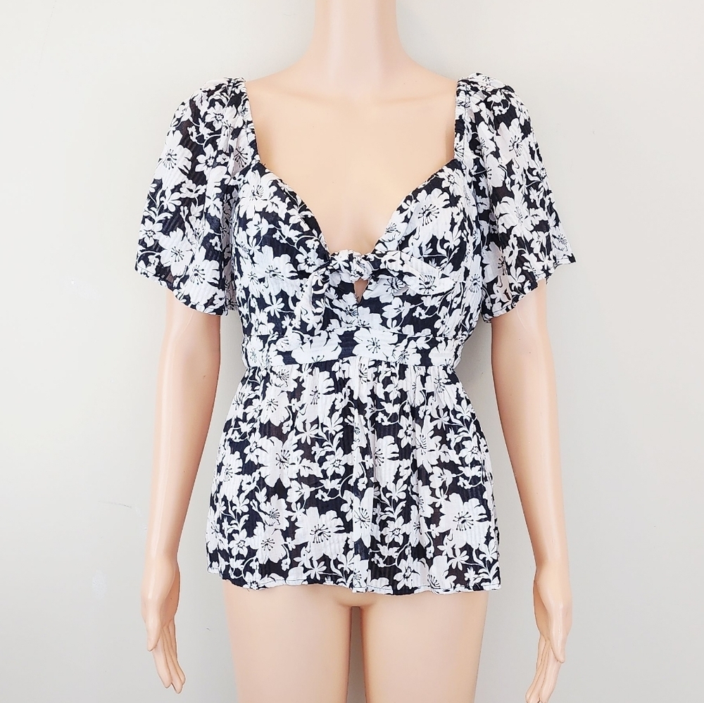 Loft short sleeve Black And White floral blouse